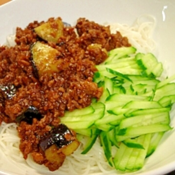 茄子と肉味噌のジャージャー麺風そうめん♪